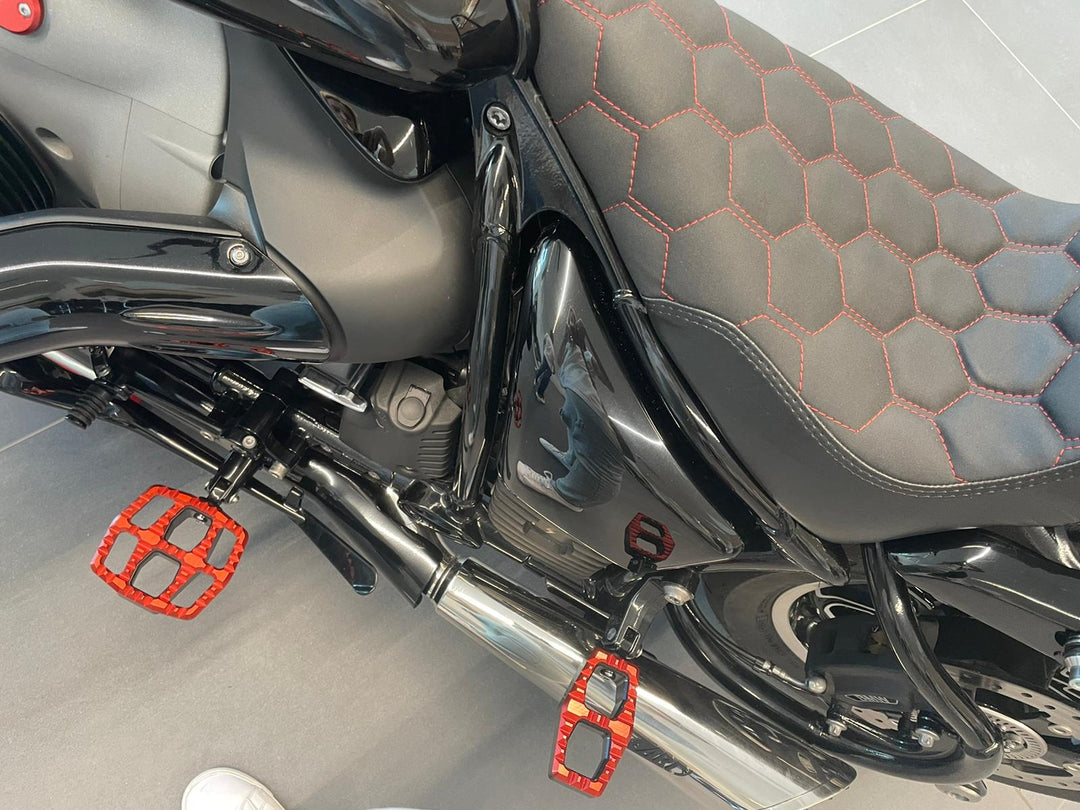 Reunion Luxury footrests for BMW K Series